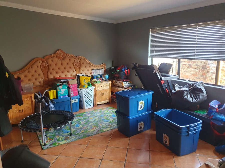 4 Bedroom Property for Sale in Parys Free State